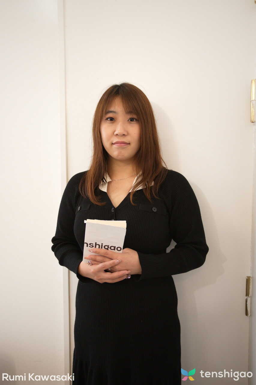 Chubby Rumi Kawasaki Gives A Sloppy BJ And Rides A Nice Dick For The First Time! - Rumi Kawasaki