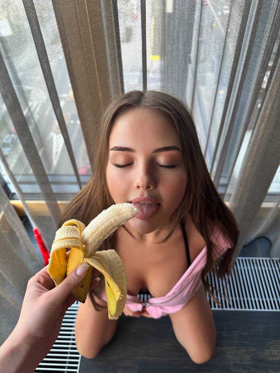 Eating Bananas: Saucy Teen Vi Angel Poses in Her Pink Lingerie for You 