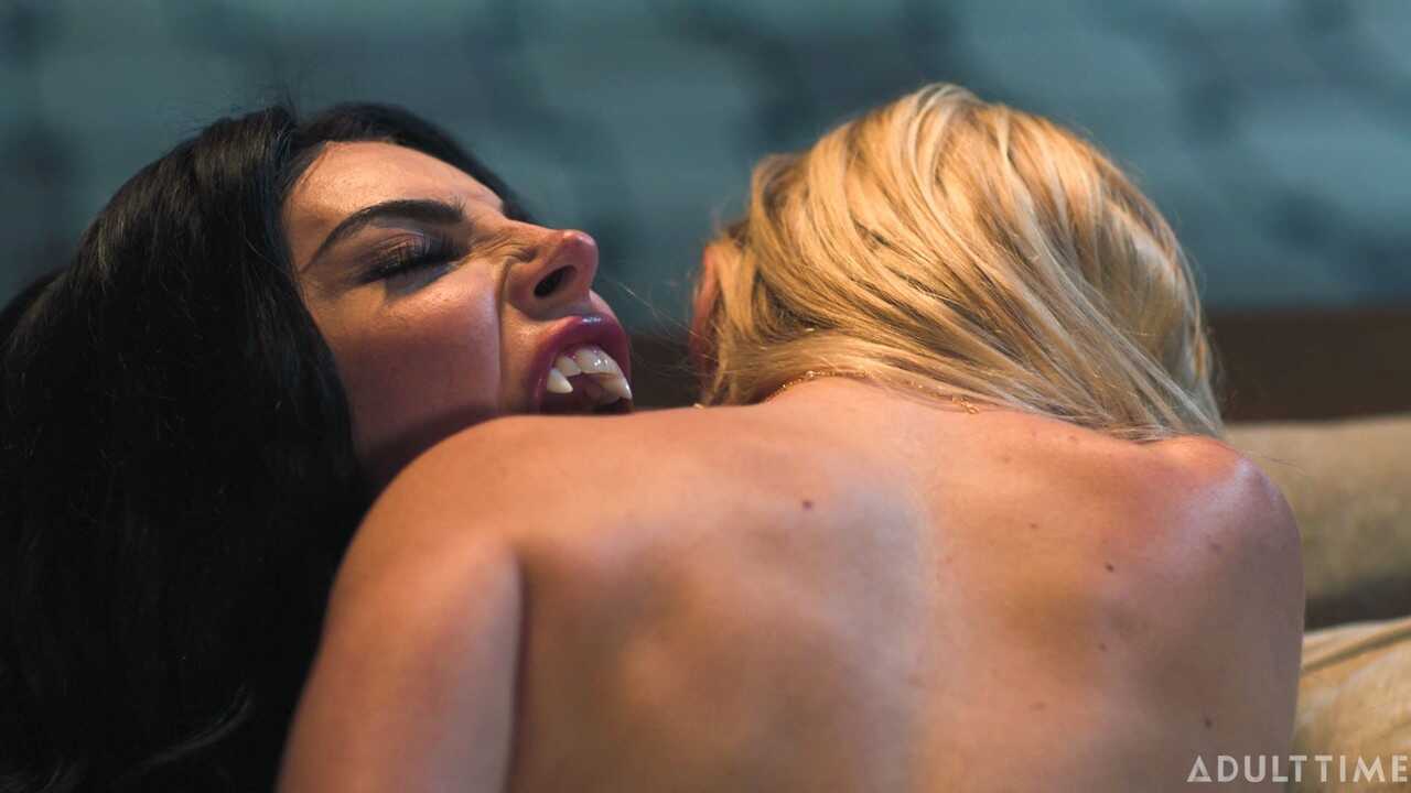 Ariel's Stiff Dick: Smoking Hot Shemale Breaks and Enters Into Braylin's Tight Pussy - Braylin Bailey, Ariel Demure