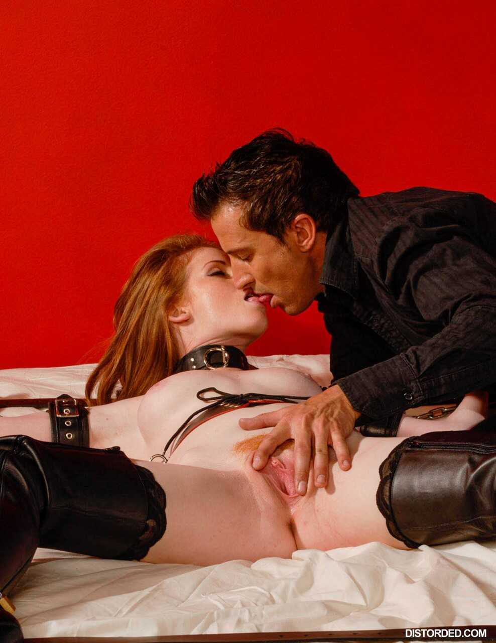 BDSM with the fiery-haired Nikki Rhodes Tony De Sergio's redheaded submissive gets pounded by his fingers - Nikki Rho...