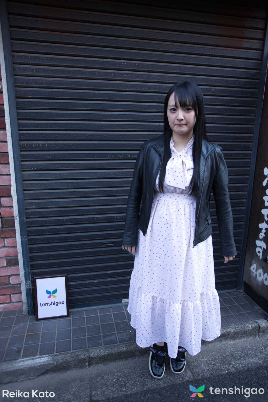 Reika Kato, the Japanese Teen Bride, Facesits Her Lover before He Penetrates Her Delicate Cherry Blossom - Reika Kato