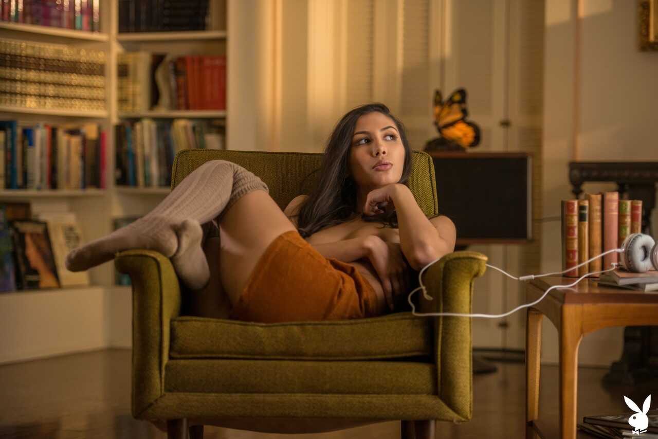 Gianna Dior's Fine Ass and Tiny Tits Show Off Her Perfect Body While She Poses in Slender Sexpot Stockings - Gianna Dior