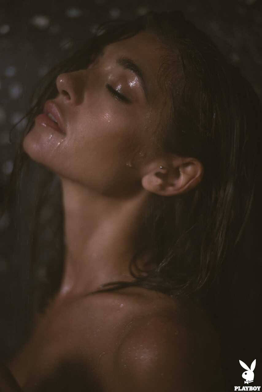 Naughty Romanian Babe Raluca Cojocaru Shows Off Her Flawless Petite Body in Hot Nude Photoshoot! - Raluca Cojocaru