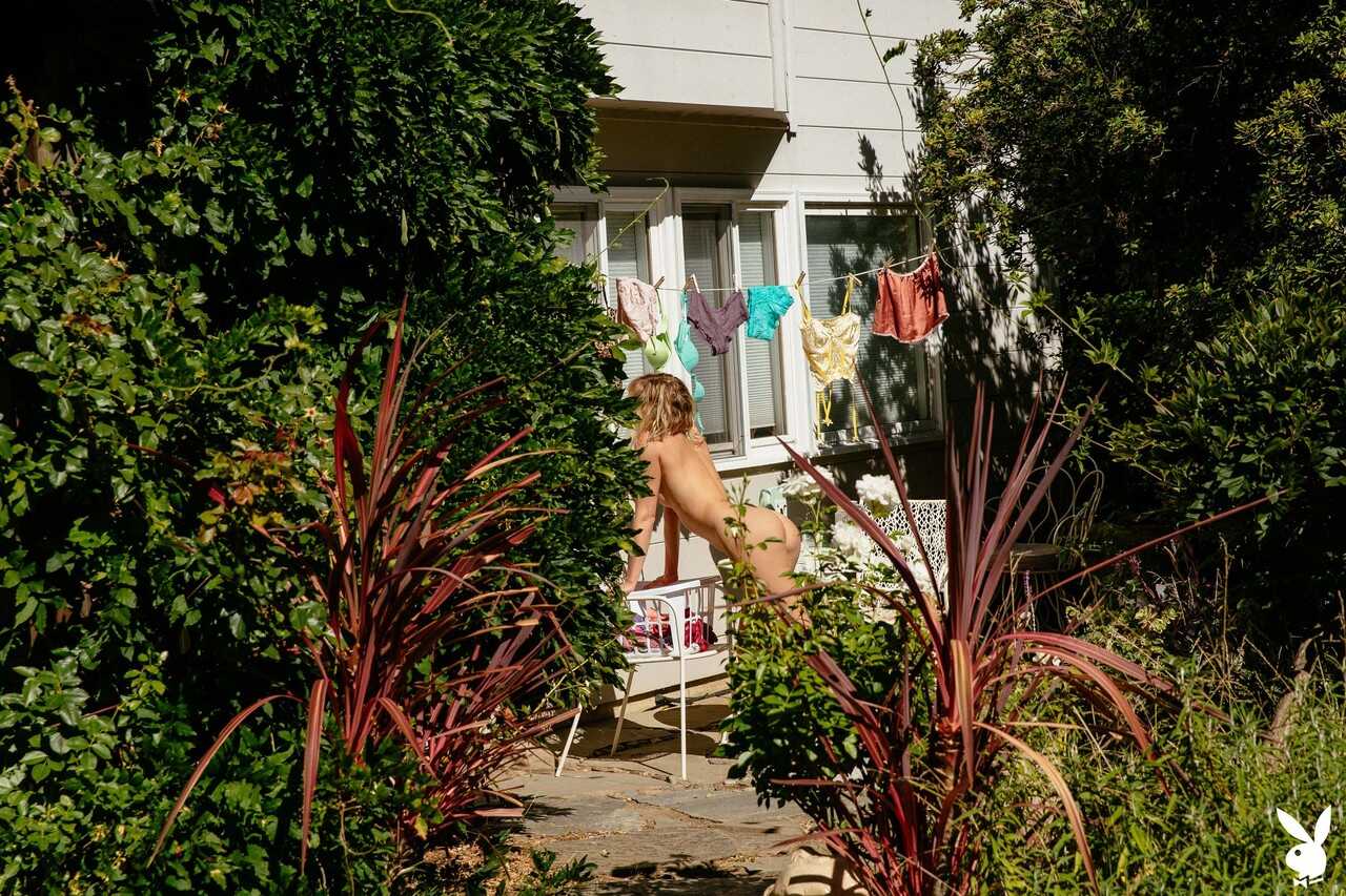 Blonde River Strips Naked and Sunbathes Her Hot Body with Hanging Laundry: A Skinny Model's Lingerie Ass in the Wild