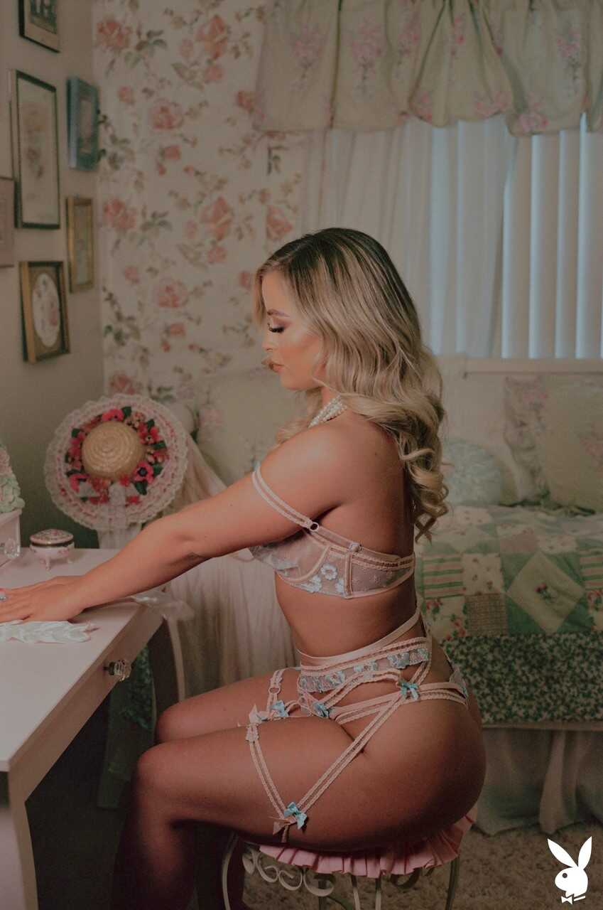 Jackie's Lingerie Stripping Showcase - Jackie