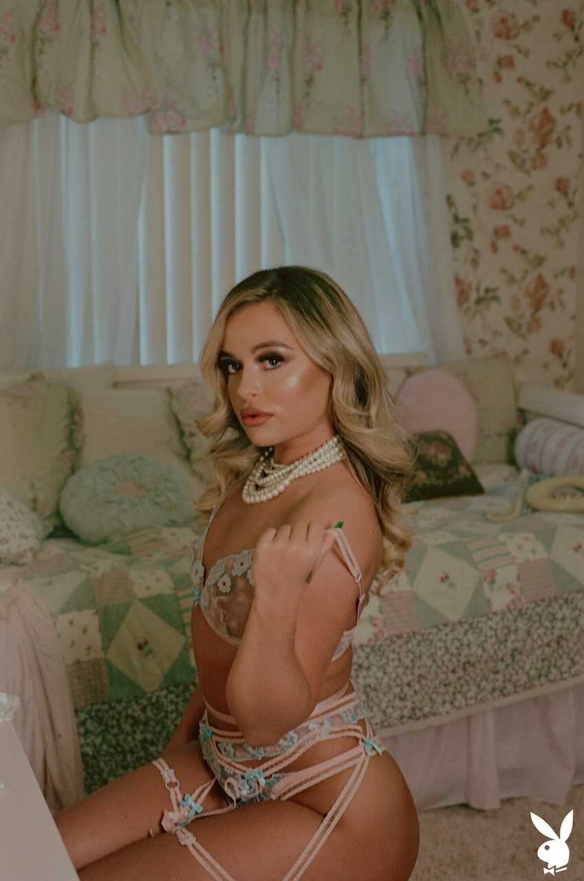 Jackie's Lingerie Stripping Showcase - Jackie
