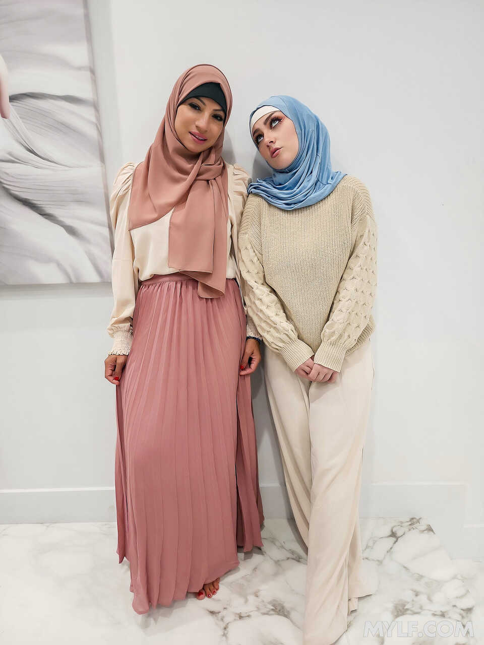 Sexy Hijab-wearing MILFs with Big Bums Get Together for a Chubby MILF Compilation! - Mandy Rhea, Lizzie Love, Mocha Menage...