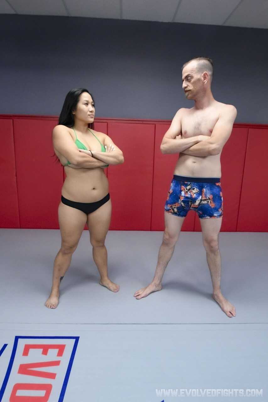 Chad Diamond's Daring Duo with Evolved and Song Lee: A XXX Parody of Superhuman Strength and Sensuality - Chad Diamon...