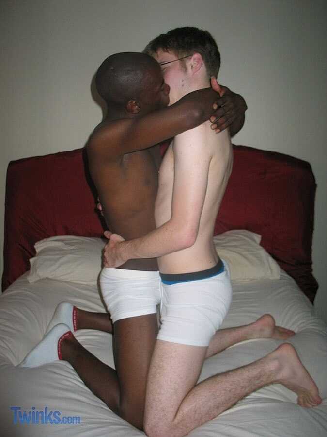 Billy Gee's Cumshot Explosion with Talon T - 