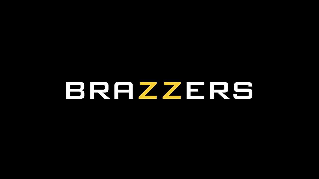 Afro-Latina Beauty Gets Double-Teamed By Brazzers' Hottest Crew