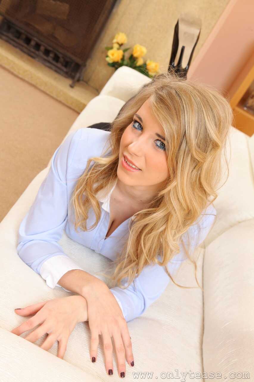 Jodie Piper Strips Down to her Stockings and Heels for a Petite Big Tit Show - Jodie Piper