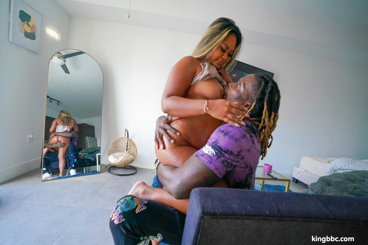 King BBC Karma Kakes, Louie Smalls :  Thick Black Cock Gives White Boy A Taste Of Fate - 