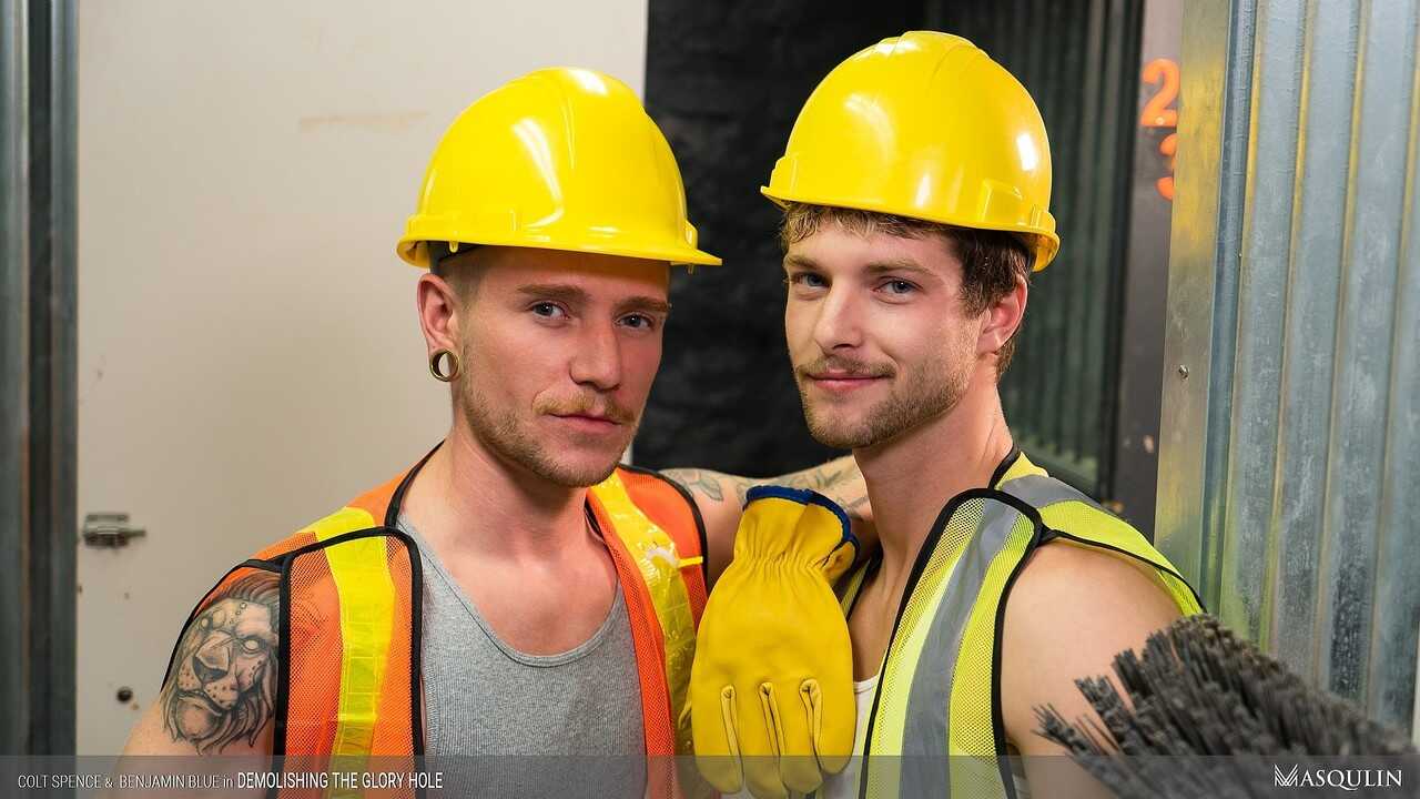 Masculine Benjamin Blue Takes in Cocky Colt Spence's Rigid Tool, Leaving Him Breathless - 