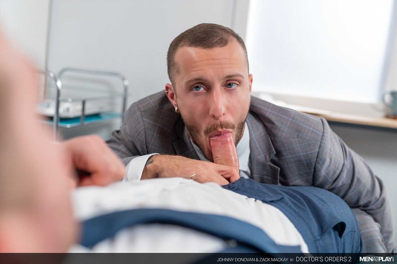 Johnny Donovan and Zack Mackay's Gay Bareback Fuck Fest with Cumshots Aplenty! - 