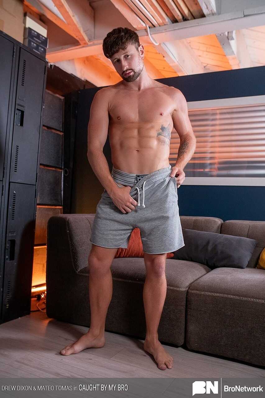 The Ultimate Gay Threesome with Hunky Drew Dixon, Mateo Tomas, and Their Big Juicy Cocks! - 