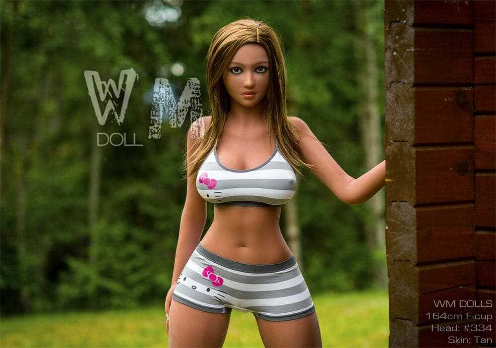 Wasp-waisted sex doll bounces her perfect breasts, while showing off her sexy ass! - 