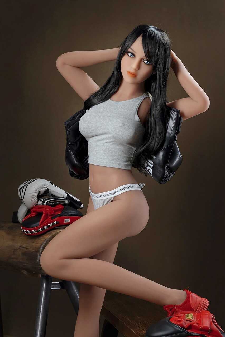 Round 2: Dark-haired bombshell Ella takes on her opponent in the ring, but ends up with a different type of fight in the l...