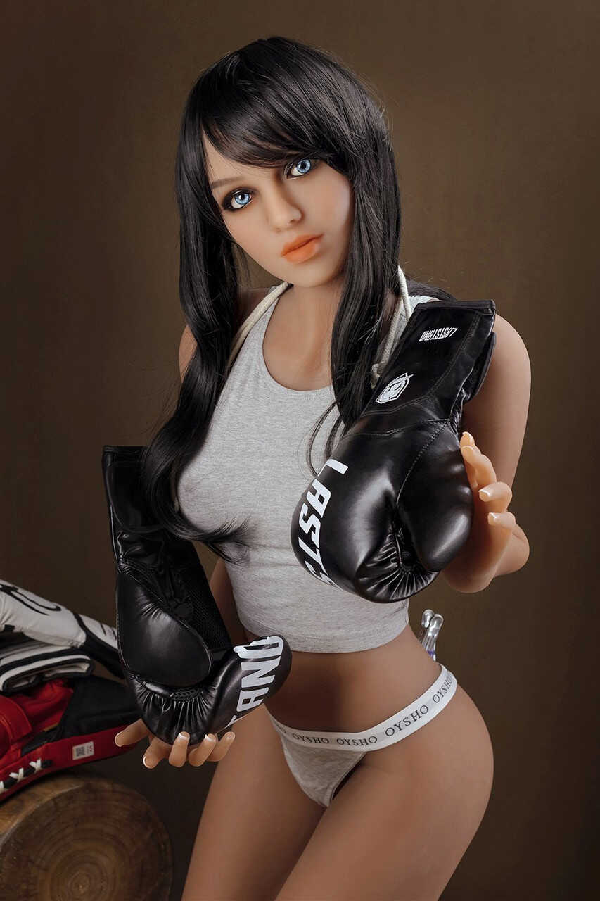 Round 2: Dark-haired bombshell Ella takes on her opponent in the ring, but ends up with a different type of fight in the l...