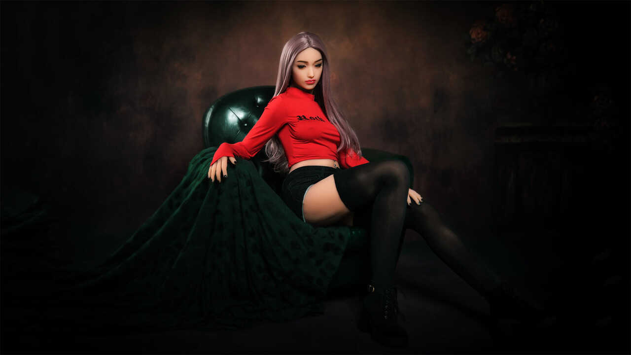 Big Booty Doll's Lovely Tits Showcase - 