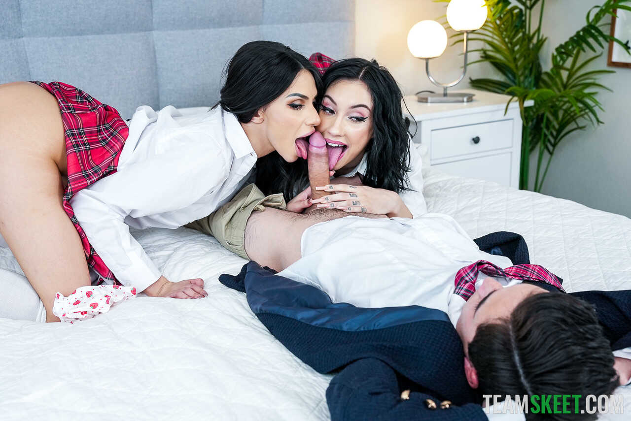 Jazmin Luv and Hime Marie Unleash Their Naughty Stepsister Secret in the Bedroom - Hime Marie, Jazmin Luv, Juan Loco
