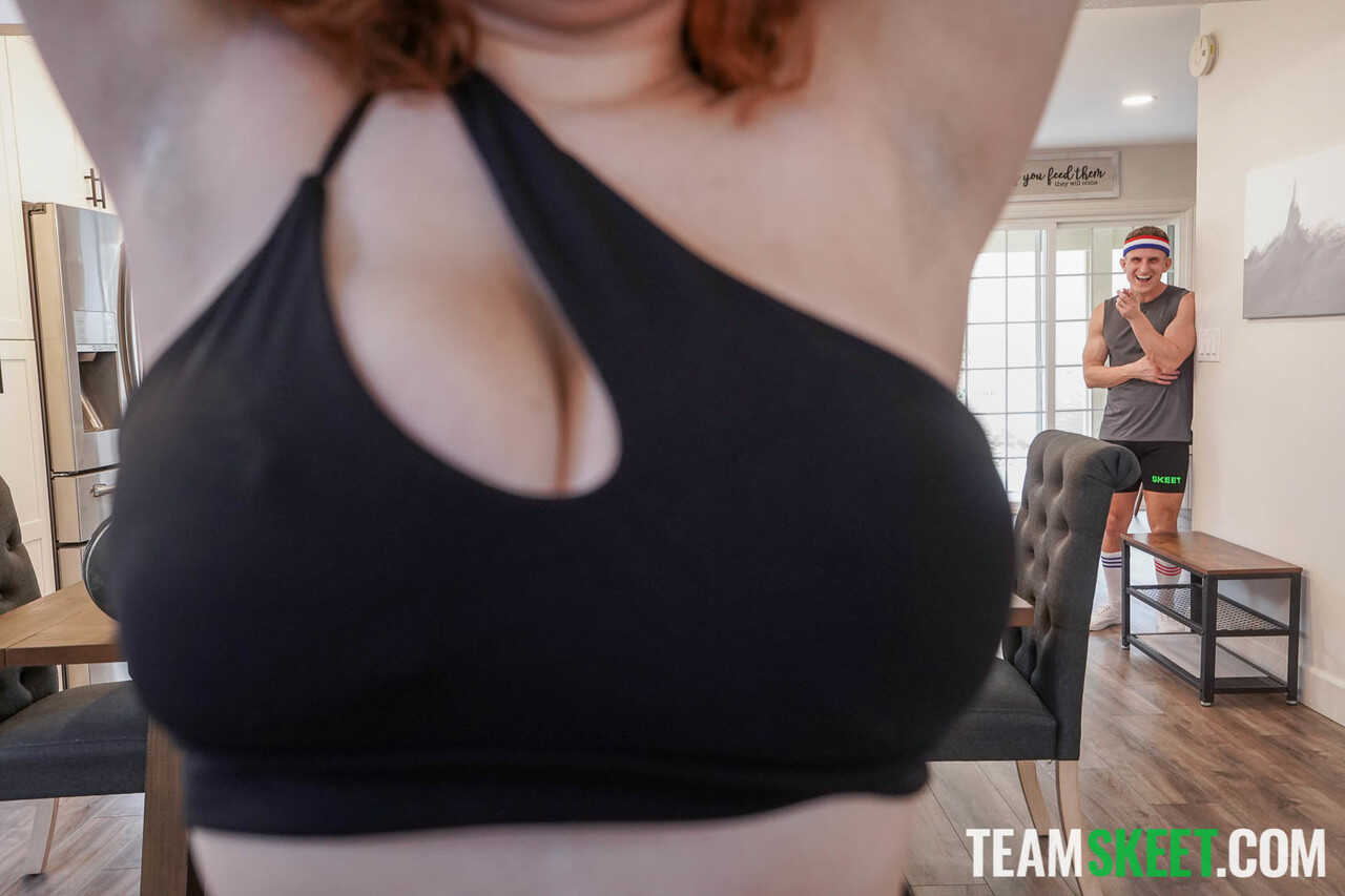 Busty babe Annabel Redd and her big tits end wild hardcore sex with a cumshot on her big tits - Annabel Redd, Oliver Faze