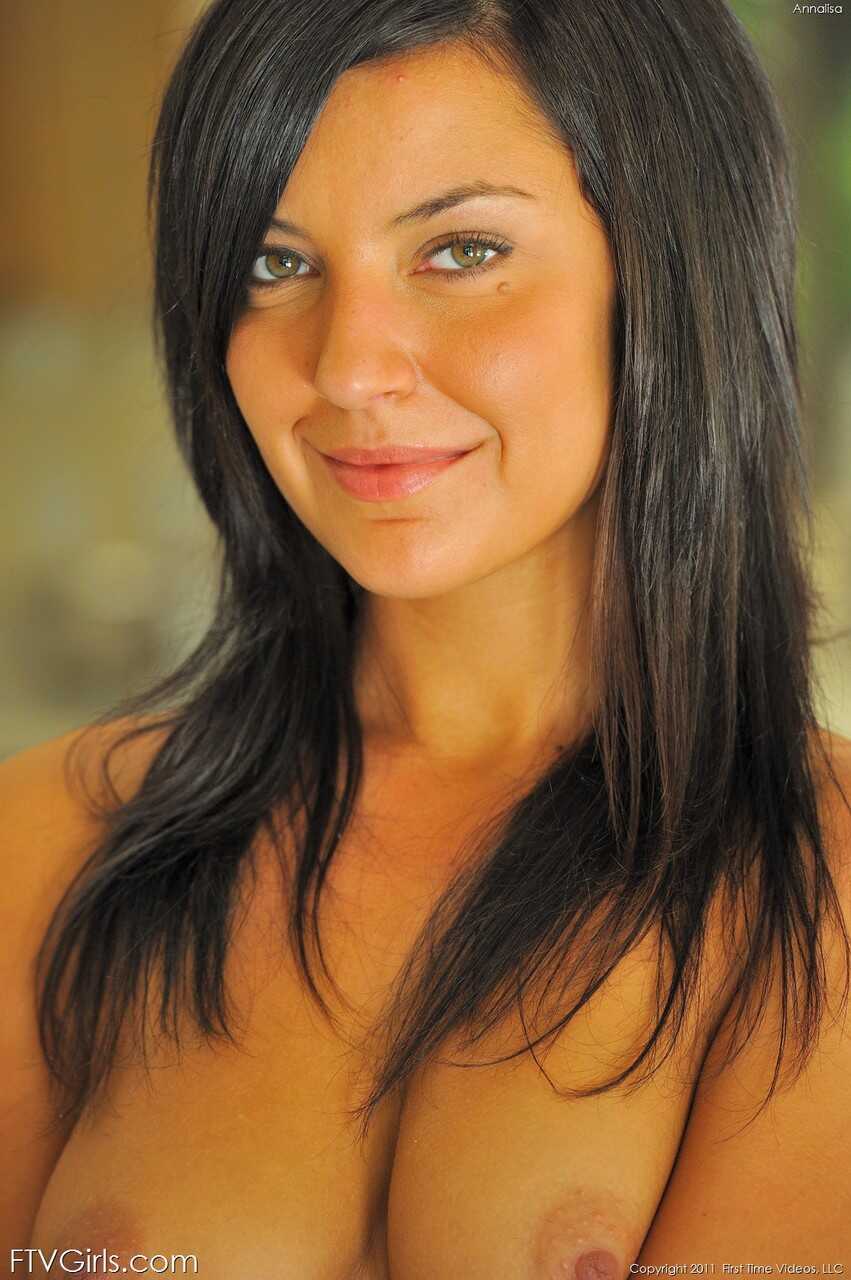 Bikini Babe Annalisa: Nude Poolside Rubdown with Raven Hair and a Vixen Grind - Annalisa