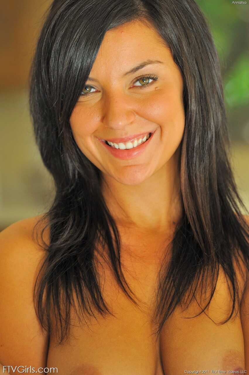 Bikini Babe Annalisa: Nude Poolside Rubdown with Raven Hair and a Vixen Grind - Annalisa