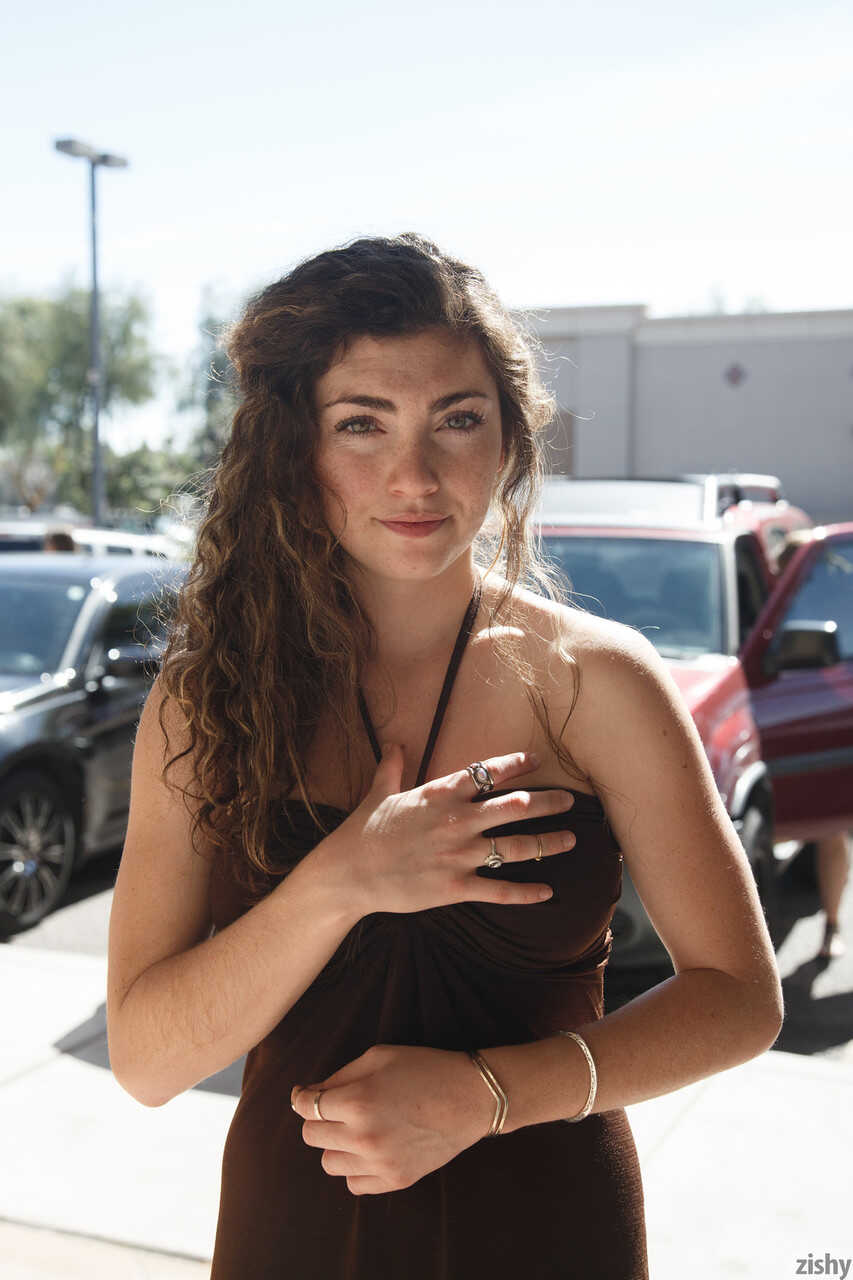 Explosive orgasm! Hot teen Gillian Barnes flashes her beautiful thighs & natural tits in public - Gillian Barnes