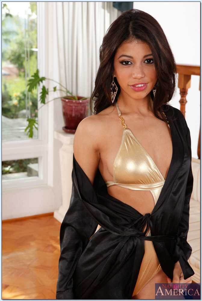 Veronica's Hot Latin Ass is a Must-See in this Sizzling Scene with Seth Gamble! - Seth Gamble, Veronica Rodriguez