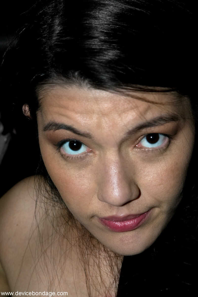 Punishing Circe: Dark-haired Bondage Goddess Taken by Metal Whips and Vibrators - Circe Borges