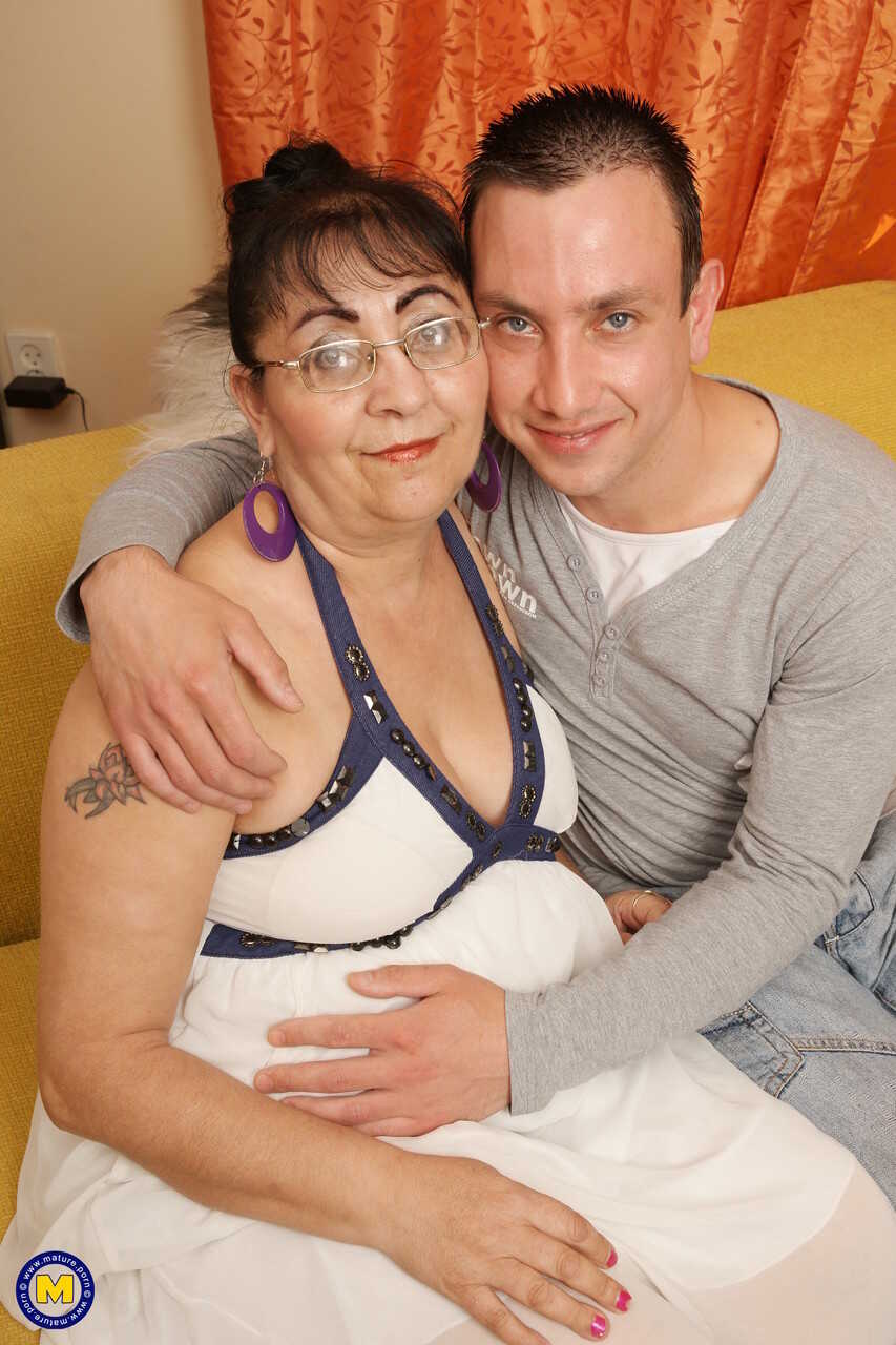 Granny Lenora G gets splattered with jizz on her face after a rough doggy style fuck with stud Rob - Lenora G, Rob