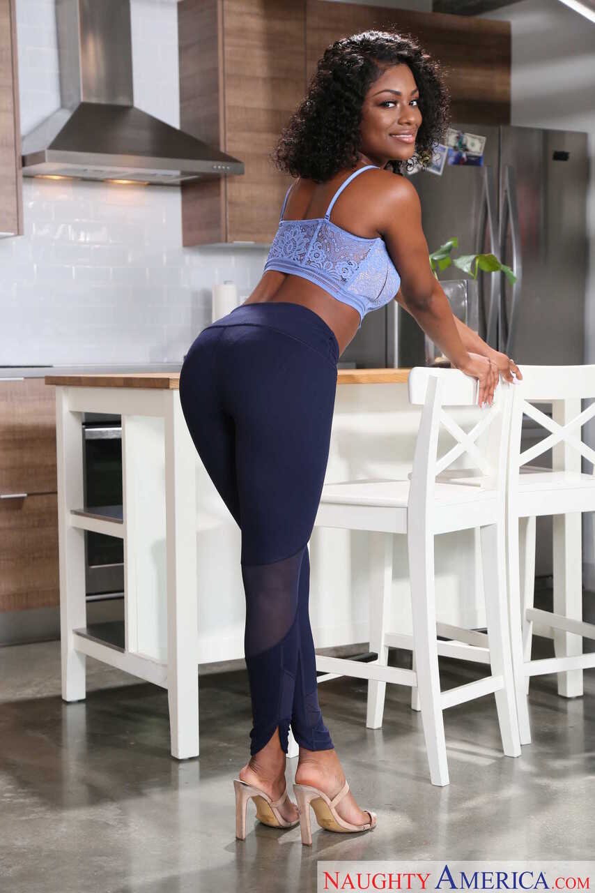 Erotic Ebony Goddess Strips To Her Heels And Exposes Her Saggy Tits And Black Pussy - Evi Rei, Oliver Flynn