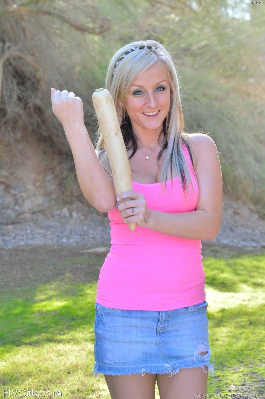 Melissa's Zucchini and Glass Toy Orgy: A Cute Amateur Babe's Nude Adventures with Hot Naked Women - Melissa Mathews