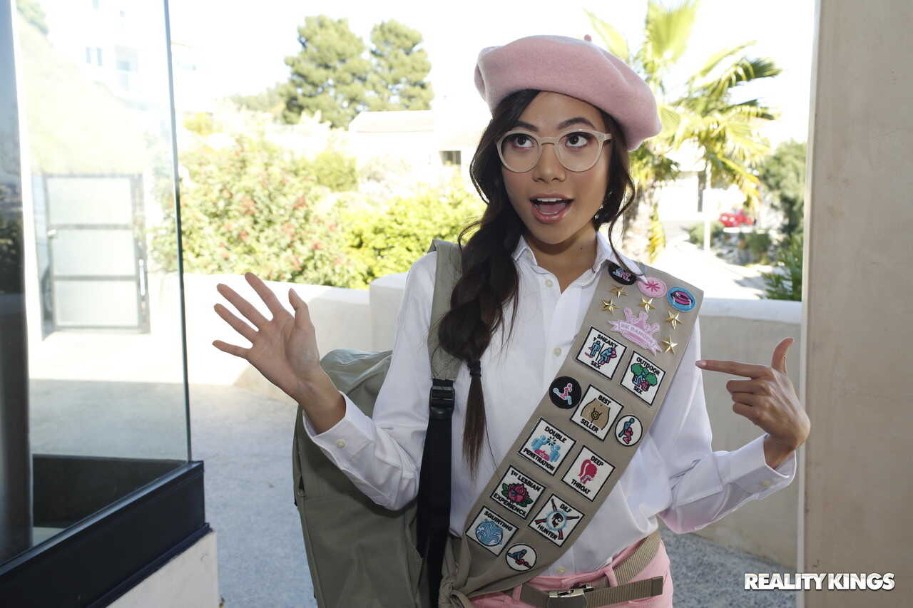 Asian Nerdy Vina Sky Takes Facial All Over Her Glasses After Cosplay Fucking - Vina Sky