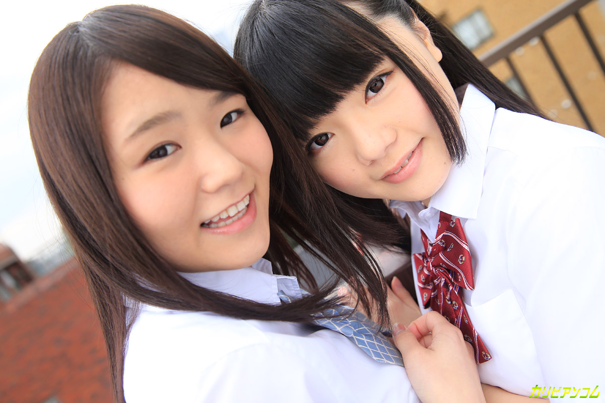 四人の日本のティーンによる激しい4Pセックス