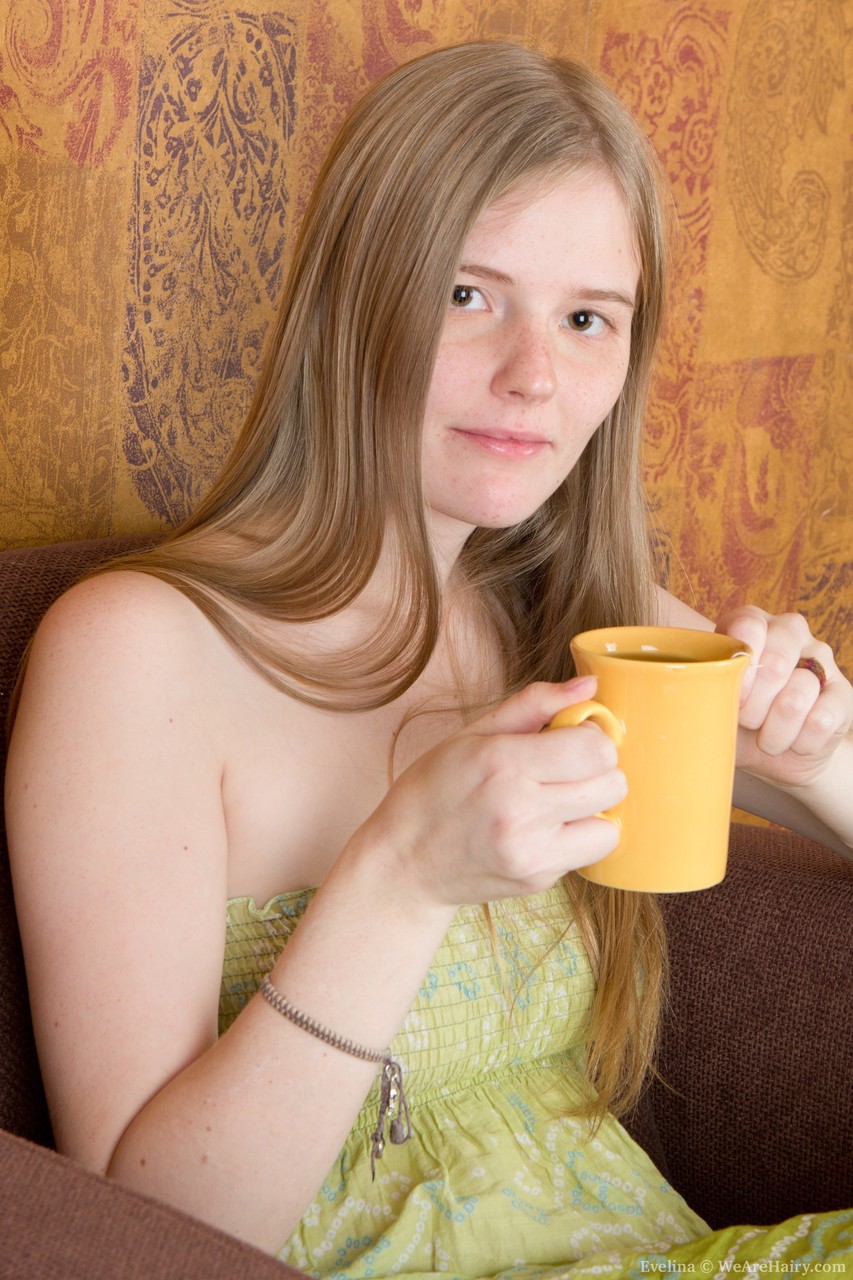 Evelina Strips Olive Dress And Reveals Never Shaved Pussy