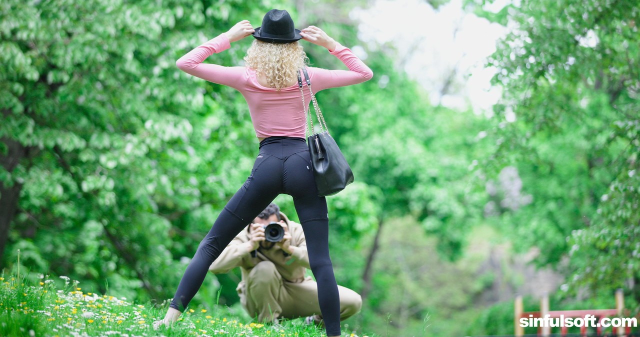 与罪恶柔软、弯曲的马尔文和吉安保罗·麦克迪克的热辣三人行