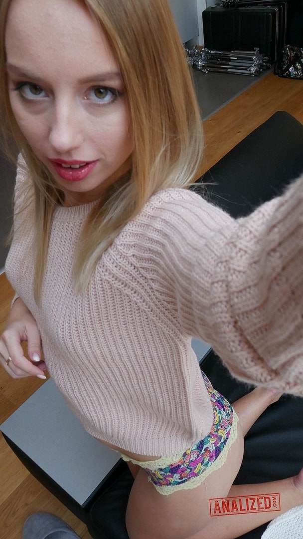 Cute Teen Kira Thorn Teases With Her Bum And Swollen Muff In Solo Action