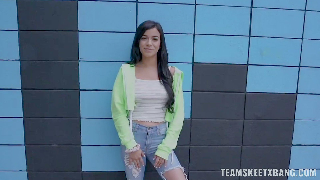 POV Hardcore Sex With Brunette Babe Savannah Sixx Ends In Cumshot