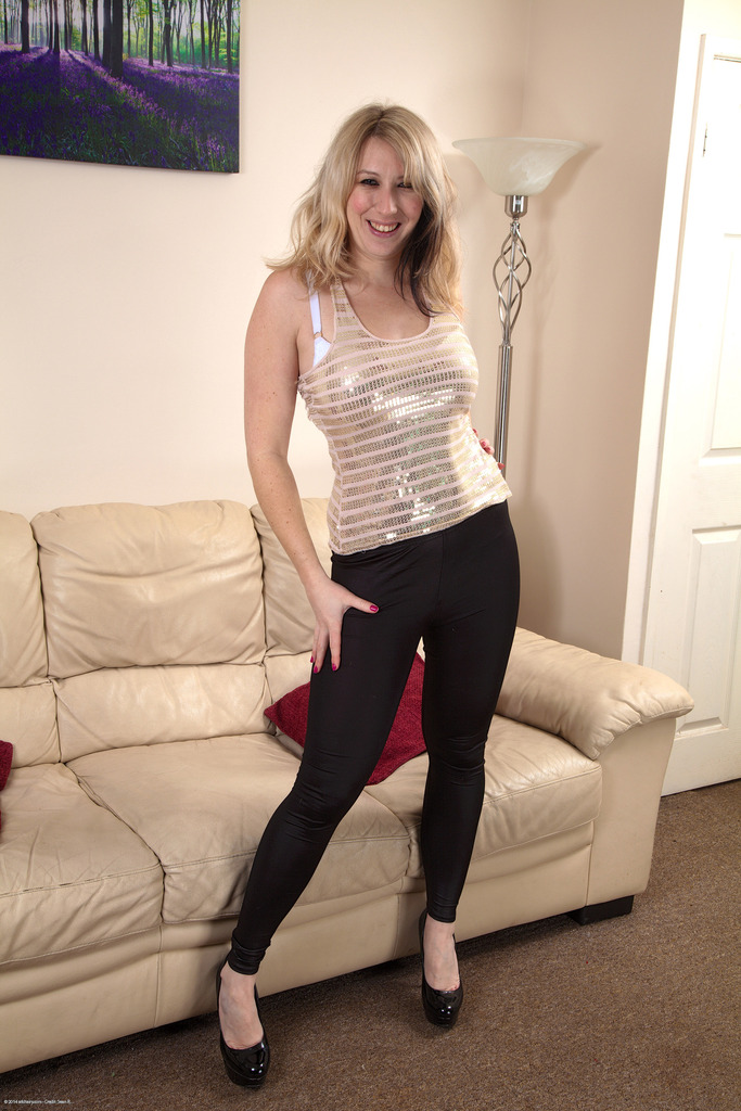 Mature Mel Harper Plays With Her All Natural Vagina On Couch