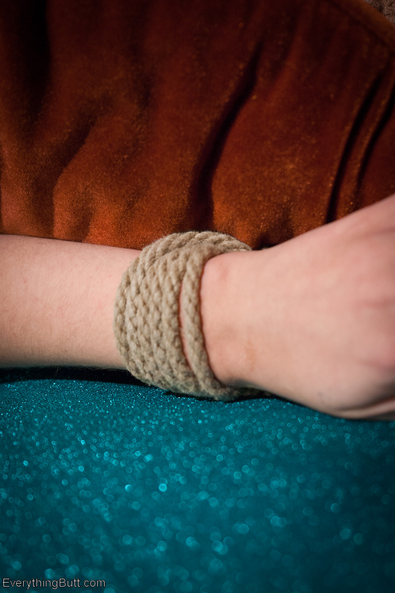 Brunette Femdom Sarah Shevon In Lezdom Anal Session With Sexy Babe