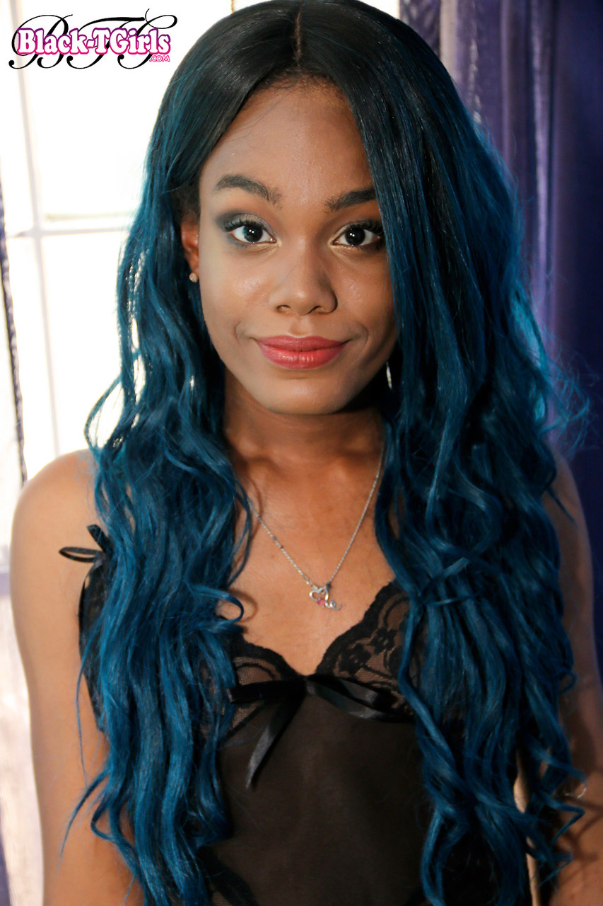 Aurora Jade Und Robert Axel In Schwarzen Tgirl-Xxx-Bildern