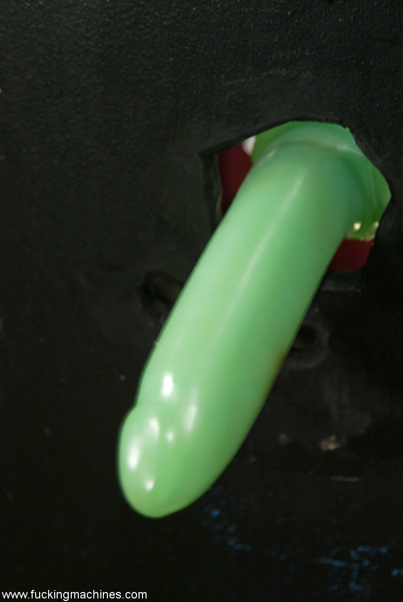 Redheaded Babe Pinky Lee Gets Toyed Through Gloryhole With Pierced Nips