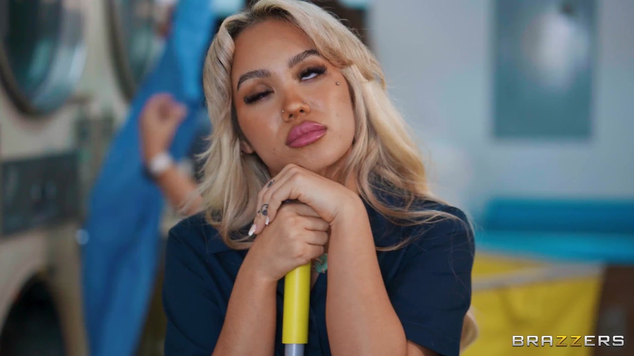 Kai Jaxon と Sheem The Dream が Brazzers Xxx でルナ・ラックスをタッグプレイ