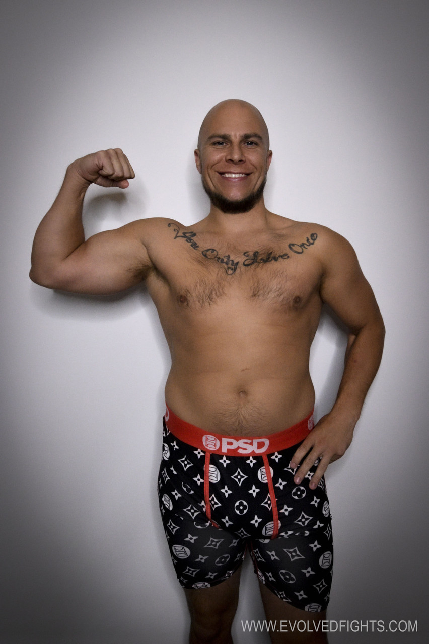 Savannah Dodue Violemment Baisée Par Son Partenaire De Catch