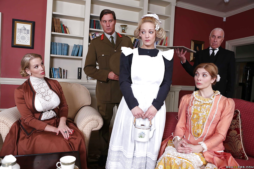 Femme Mûre Sexy Loulou En Trio Avec Rebecca Moore Et Fellation