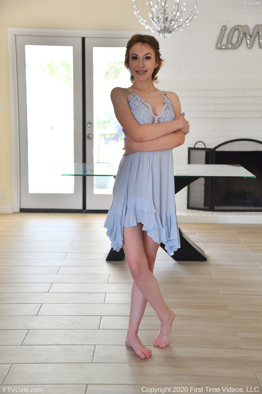 Flexible Teen Dancer Tristan Strips During Practice And Shows Her Killer Body