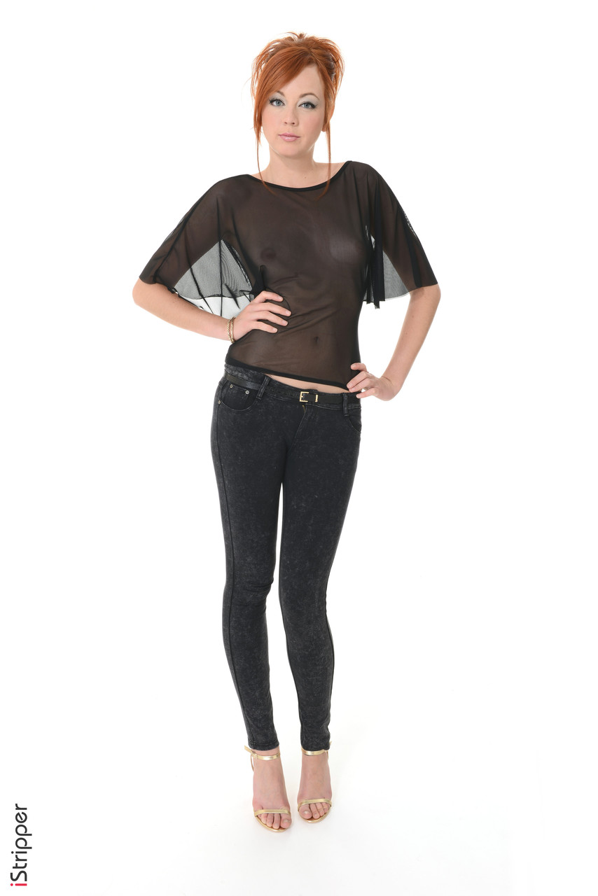 Confident Pale Redhead Elen Moore Strips Naked In Solo Scene