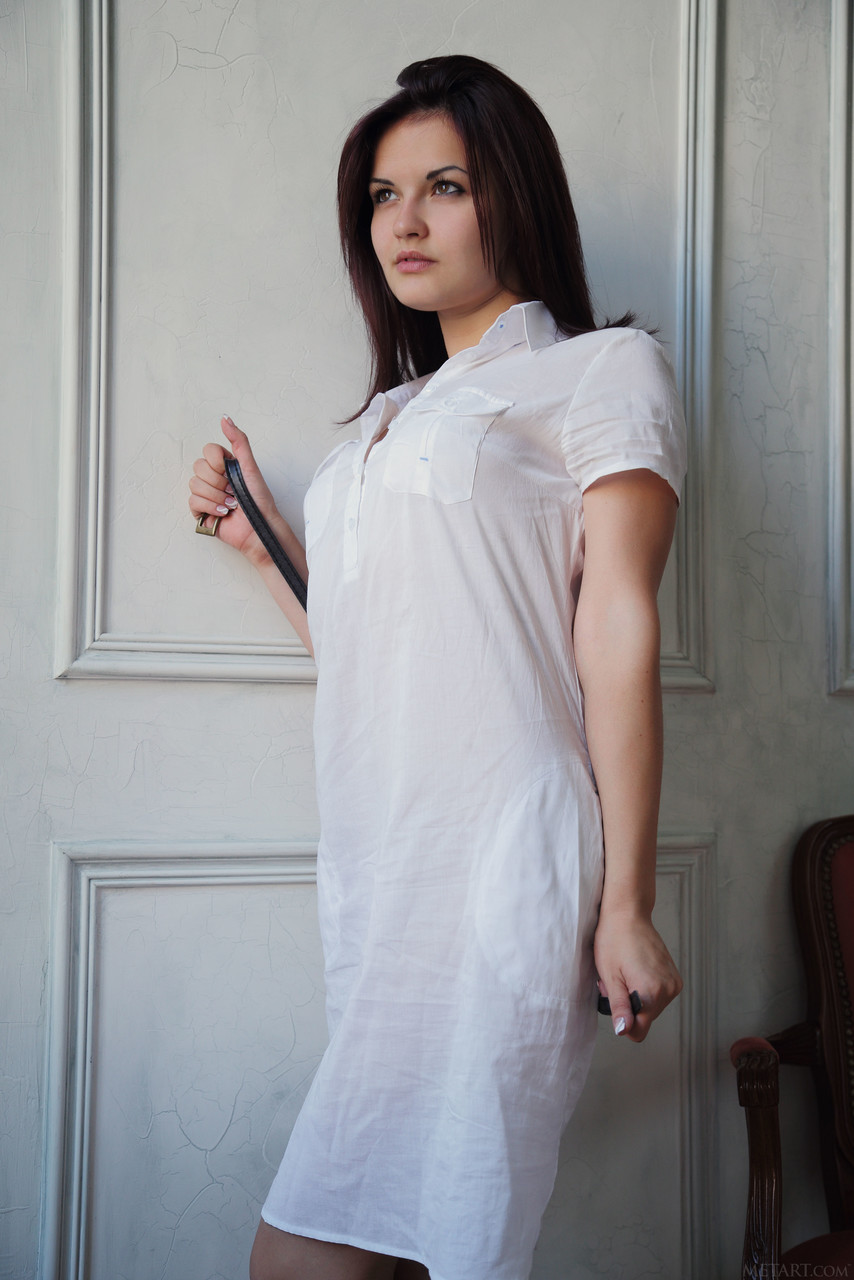 Dulcia Strips For Met Art In Erotic XXX Pics