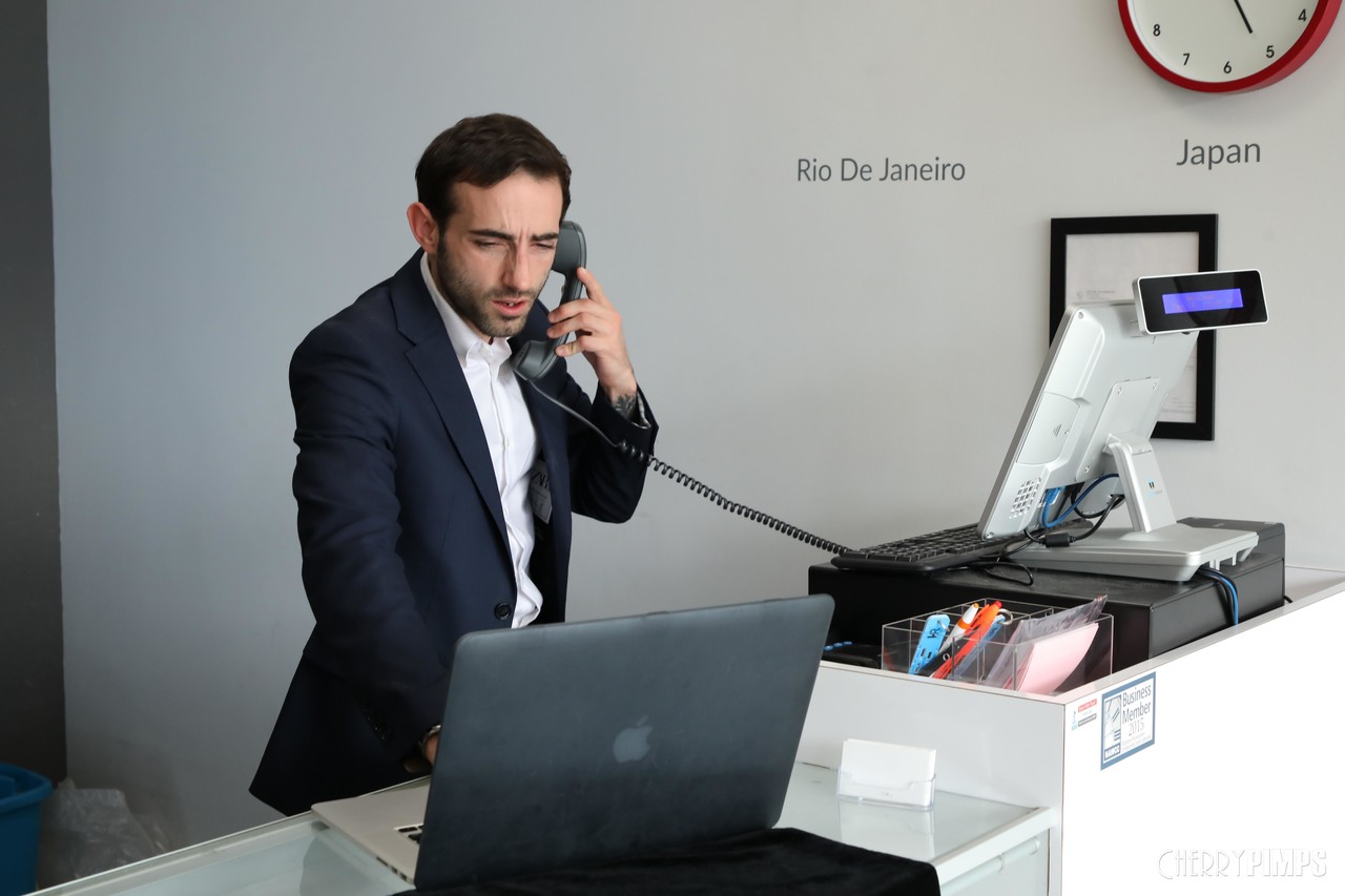 Naughty Teen Alexis Zara Caught Stealing And Punished With Hardcore Banging